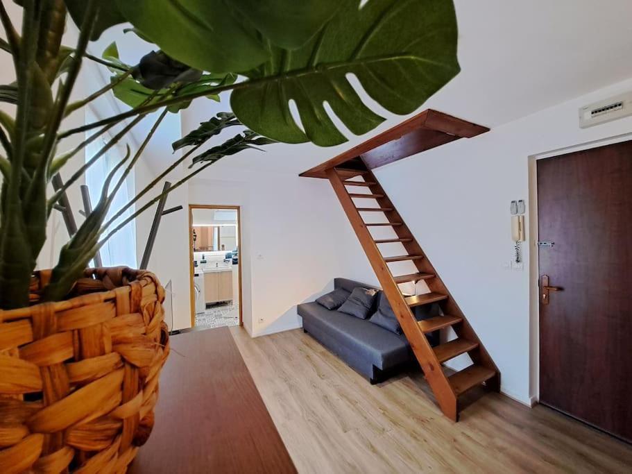 Ferienwohnung Istanbul - 150M De La Gare Reims Exterior foto